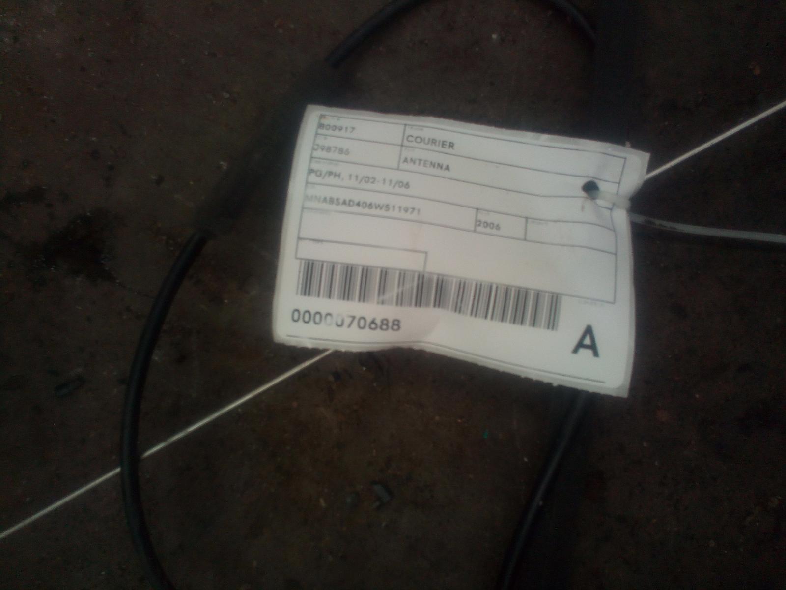 View Auto part Antenna Ford Courier 2006