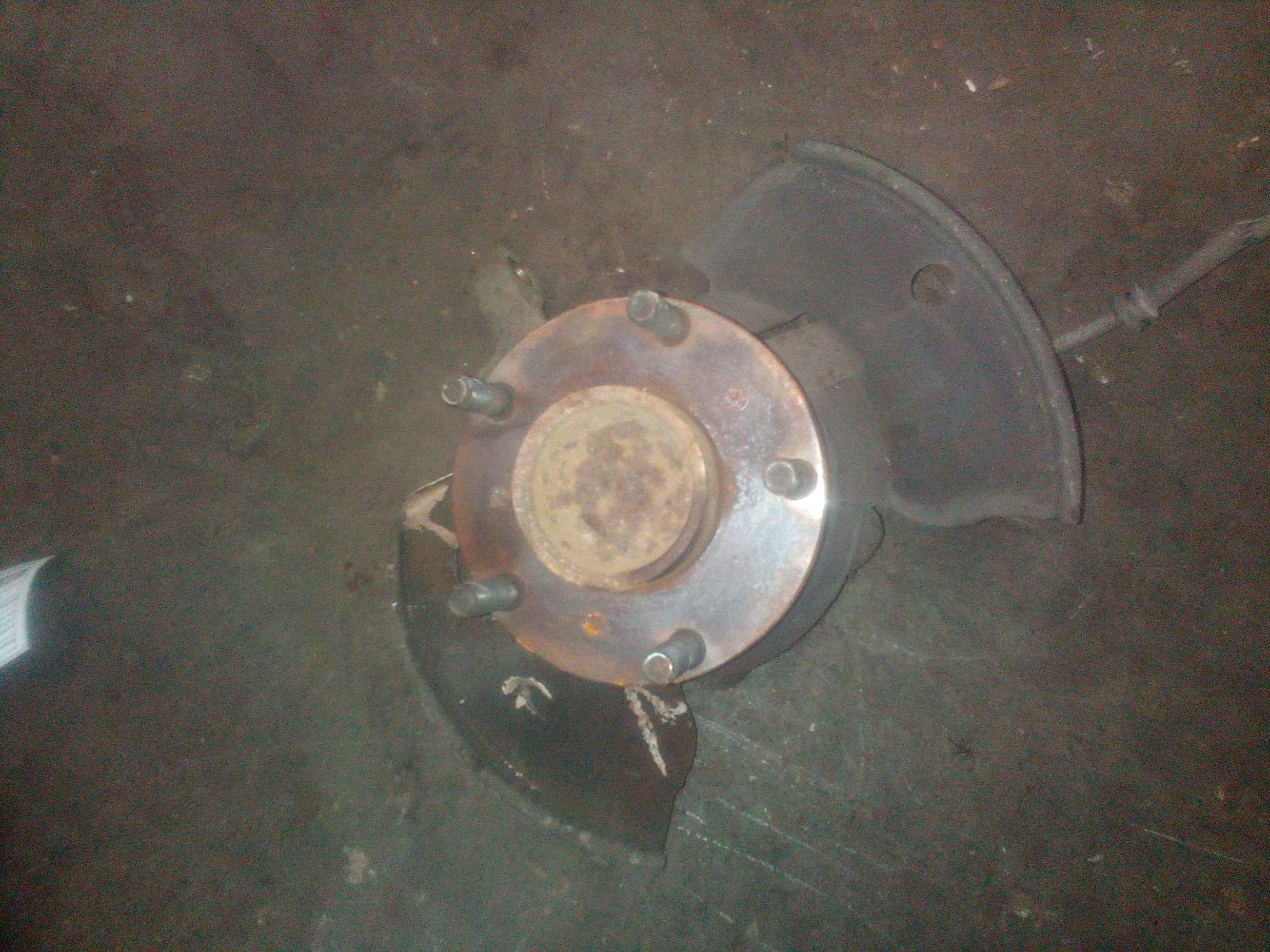 View Auto part Right Front Hub Assembly Holden Commodore 1997