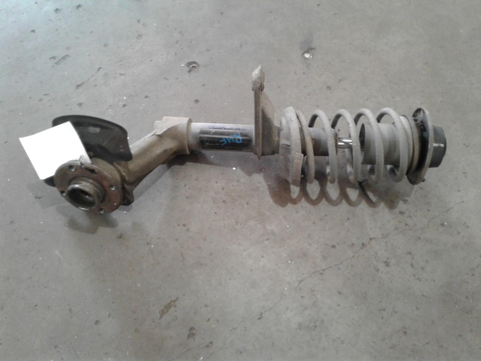 View Auto part Right Front Hub Assembly Daewoo Lanos 2000