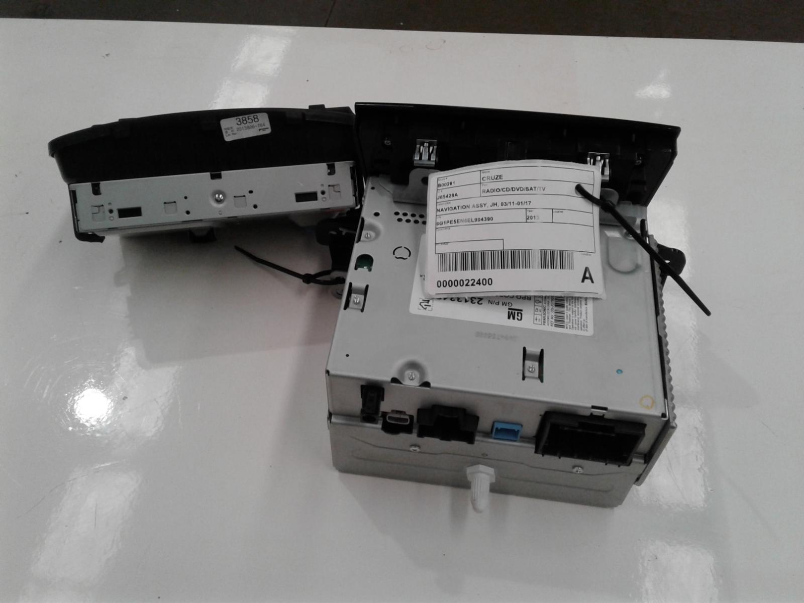 View Auto part Radio/Cd/Dvd/Sat/Tv Holden Cruze 2013