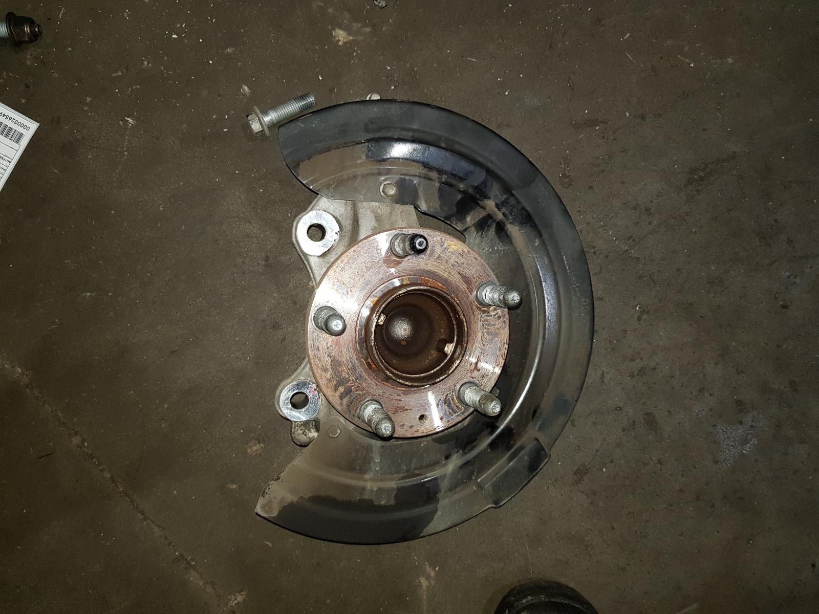 View Auto part Right Front Hub Assembly Holden Commodore 2013