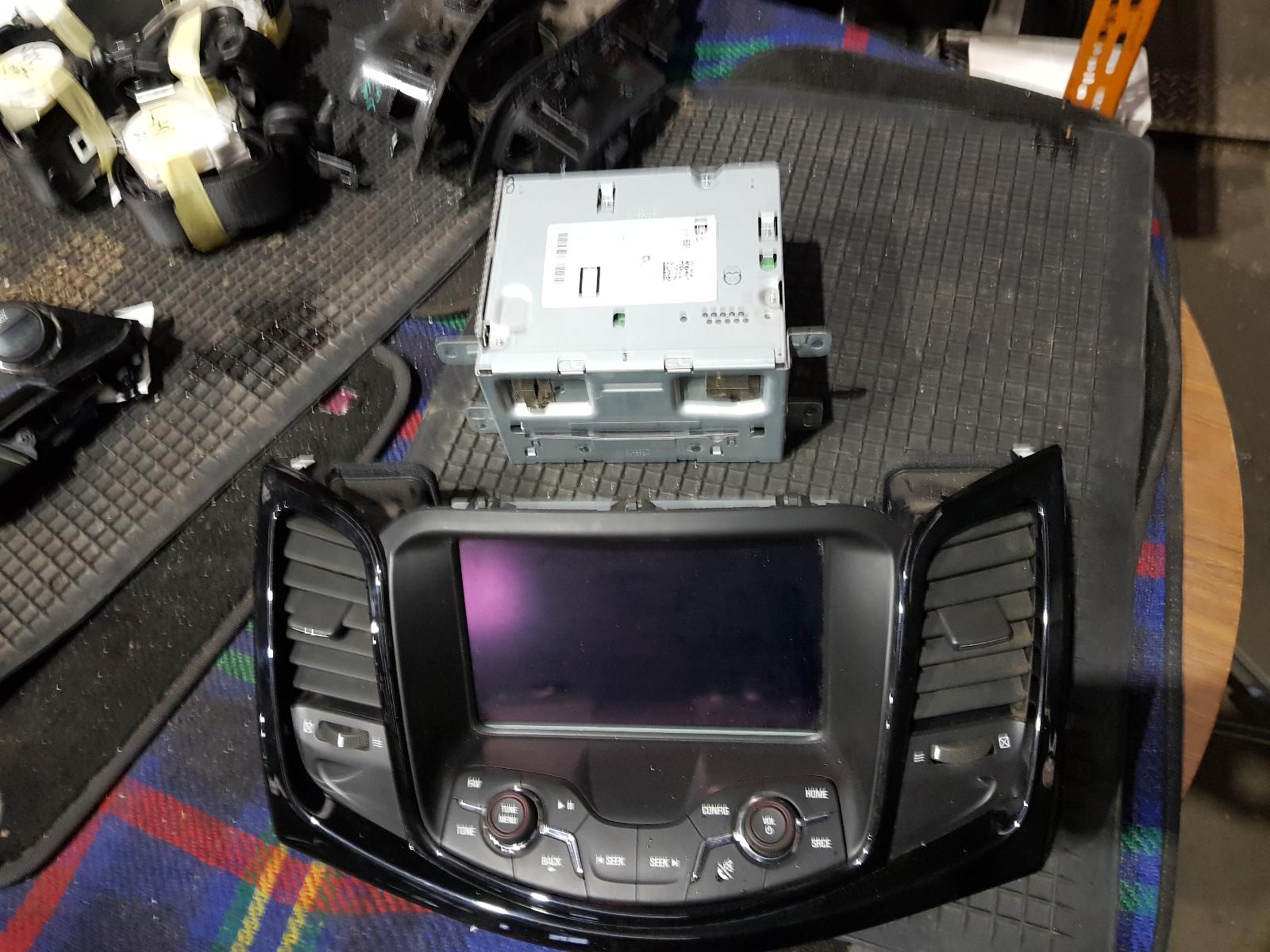 View Auto part Radio/Cd/Dvd/Sat/Tv Holden Commodore 2013
