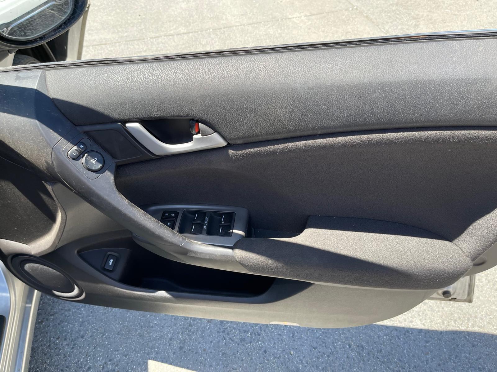 View Auto part Door Handle Honda Accord 2009
