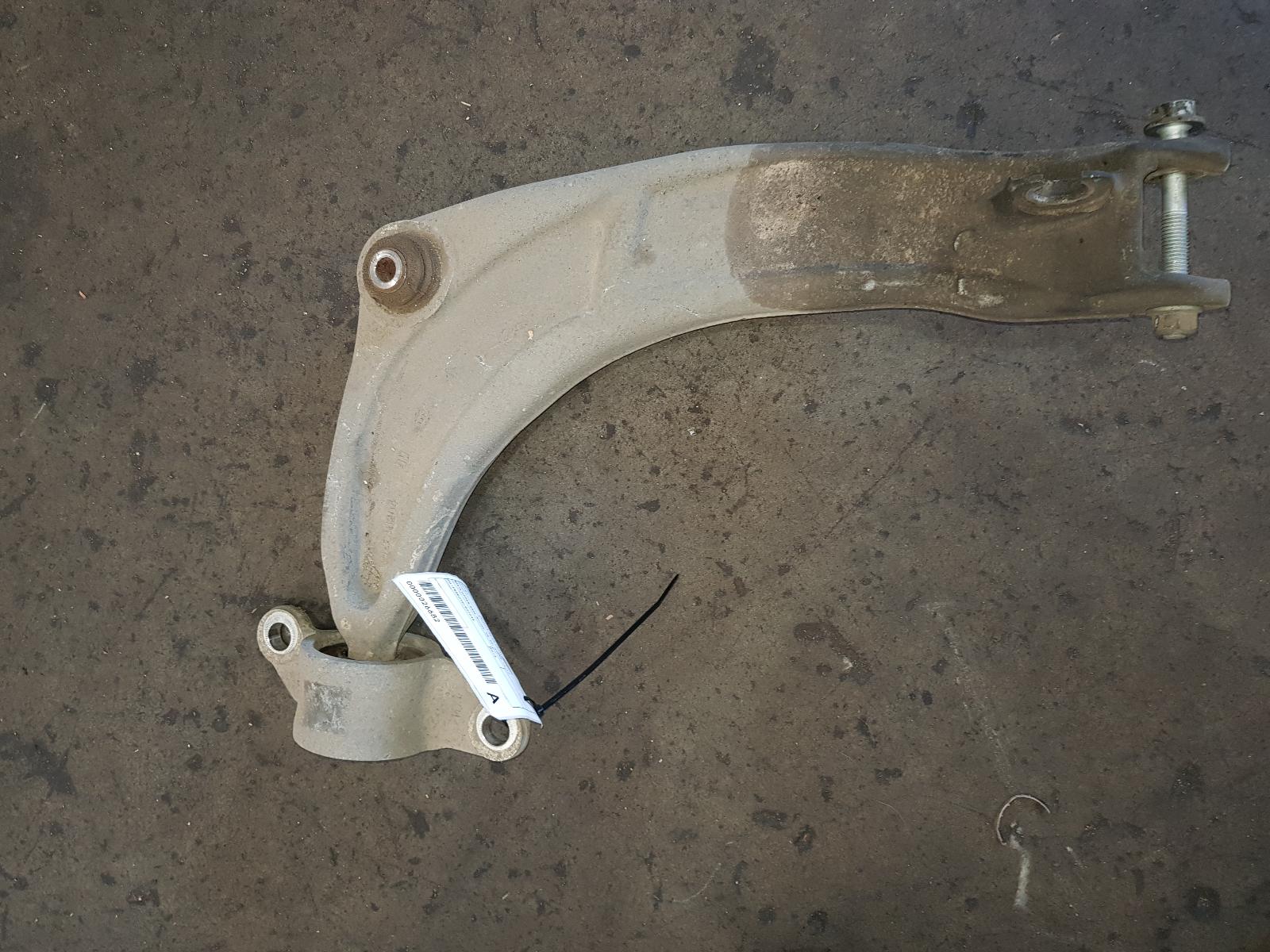View Auto part Right Rear Trailing Arm Holden Commodore 2013