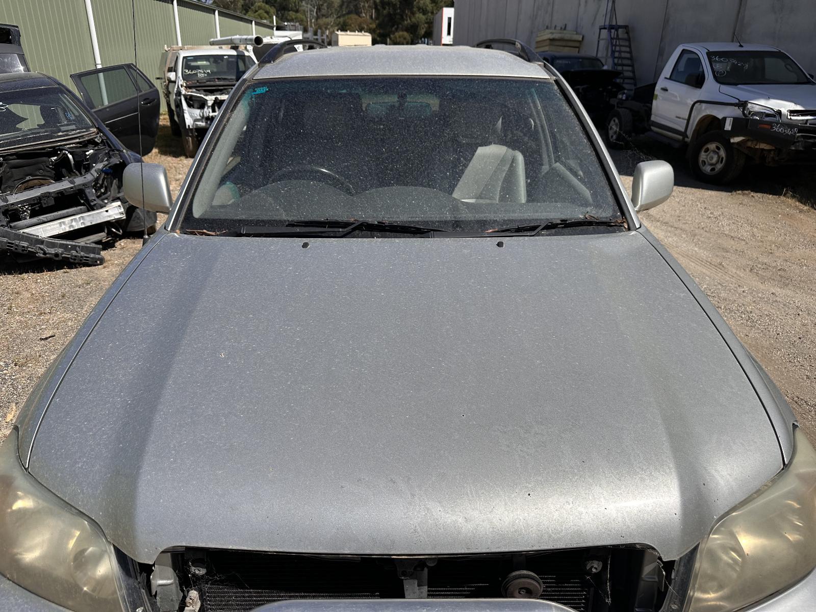 View Auto part Left Rear Trailing Arm Toyota Kluger 2004