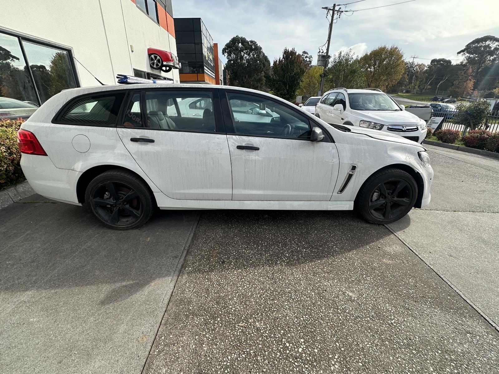 View Auto part Door Handle Holden Commodore 2017