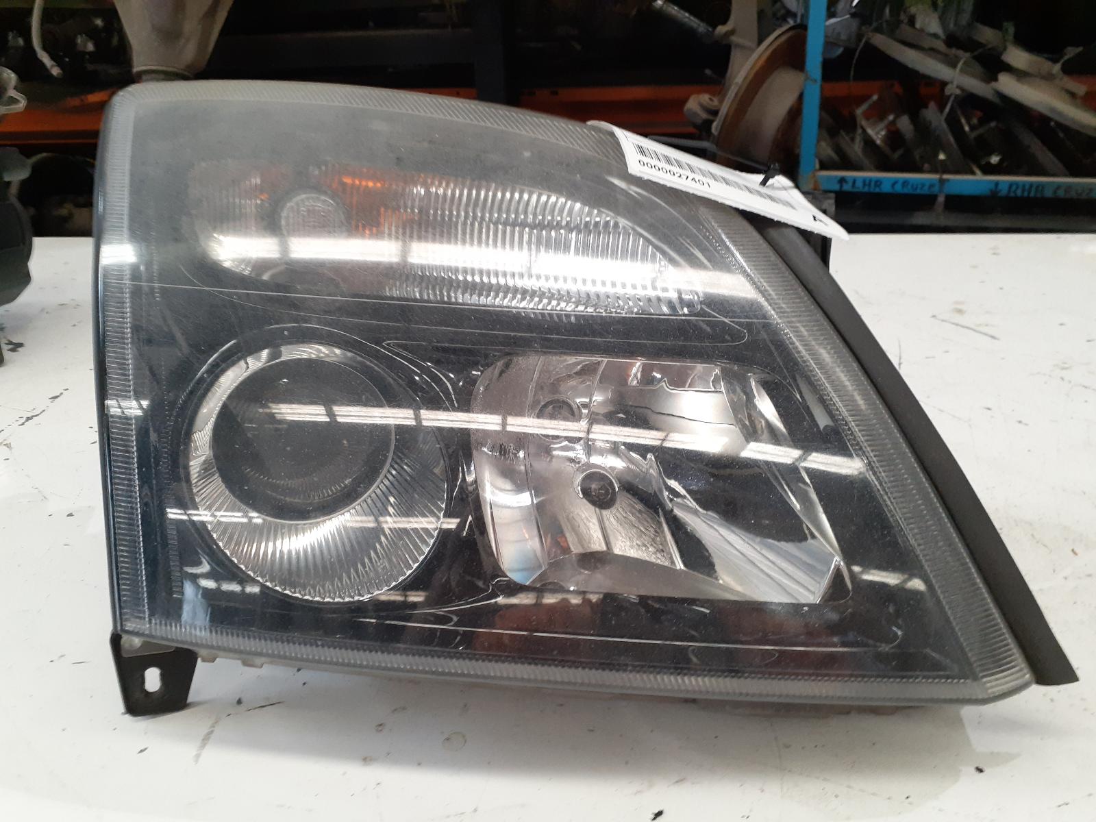 View Auto part Right Headlamp Holden Vectra 2003