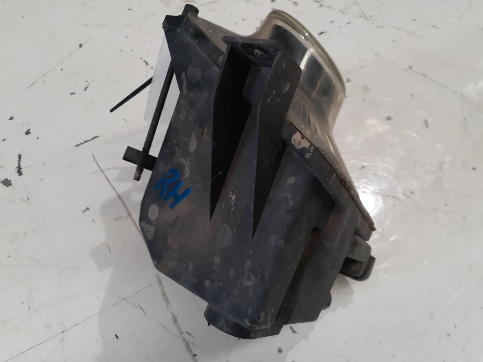 View Auto part Right Indicator/Fog/Side Holden Vectra 2003