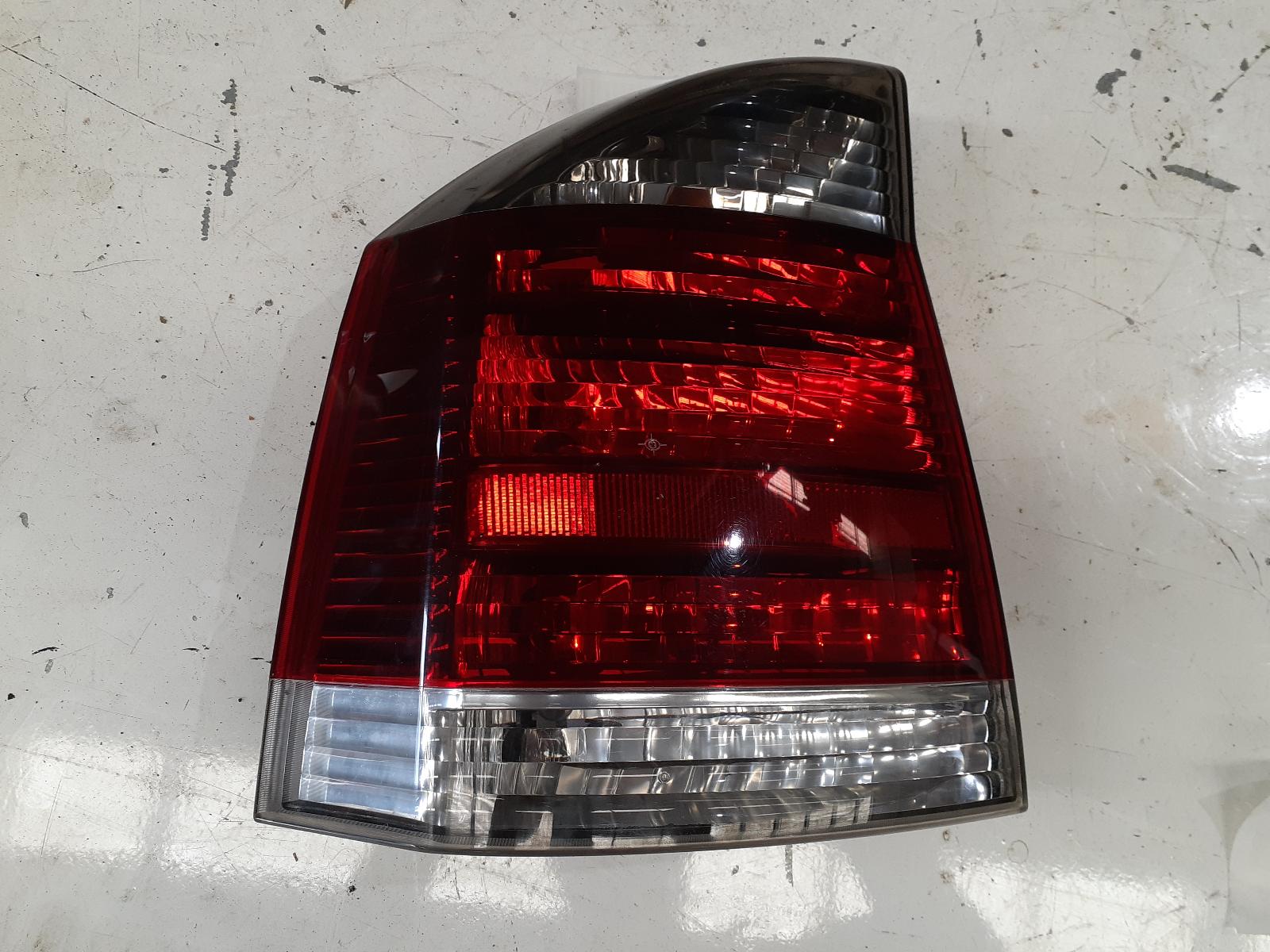 2003 Holden Vectra Left Taillight View Auto part Left Taillight Holden Vectra 2003