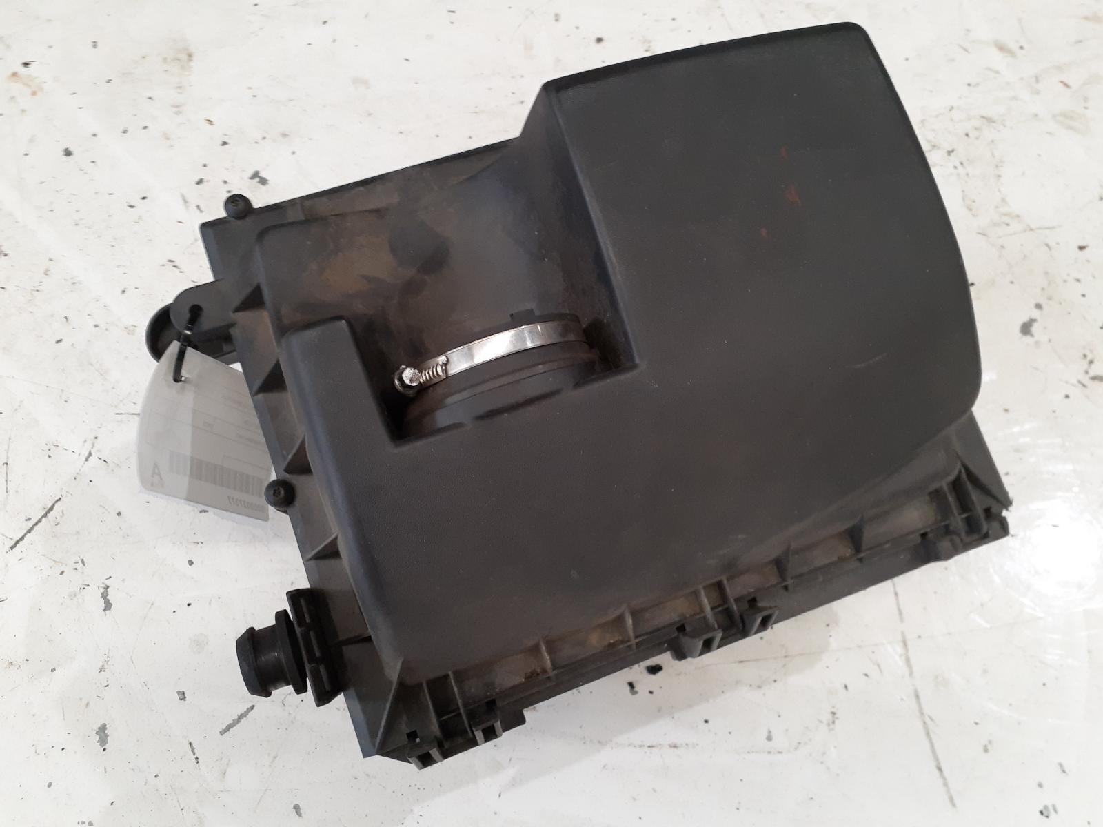 View Auto part Air Cleaner/Box Holden Vectra 2003