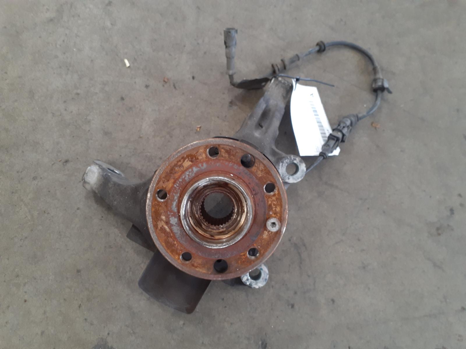 View Auto part Right Front Hub Assembly Holden Vectra 2003