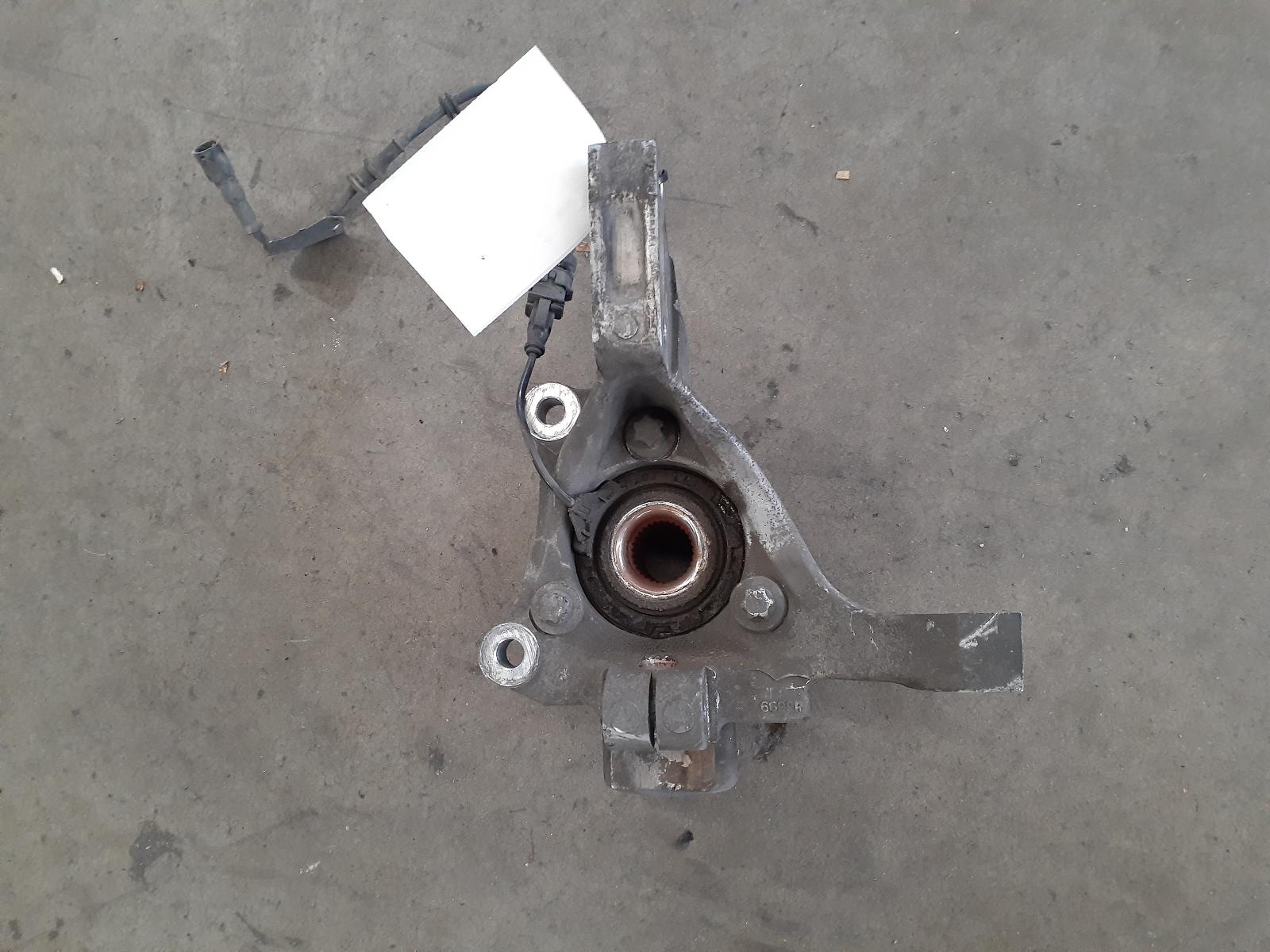 View Auto part Right Front Hub Assembly Holden Vectra 2003