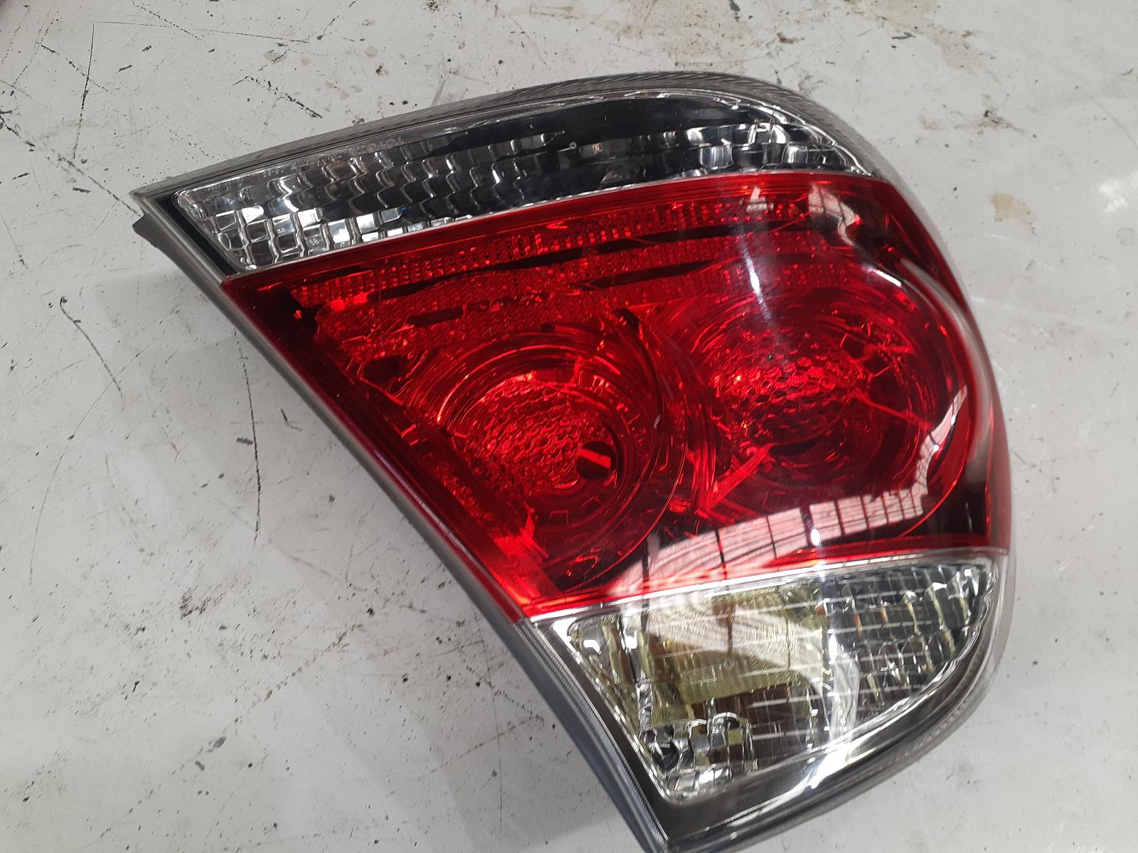 View Auto part Left Taillight Toyota Camry 2005