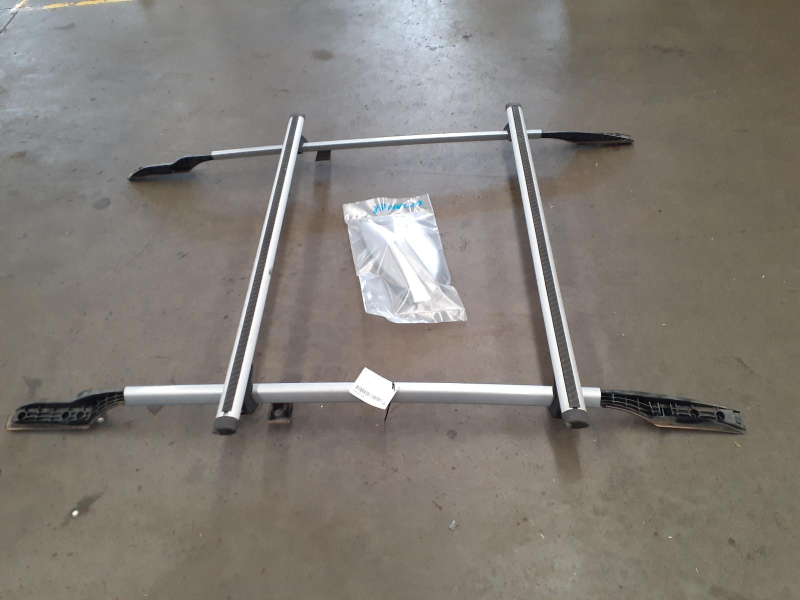 View Auto part Roof Rack/Bars Mitsubishi Outlander 2009
