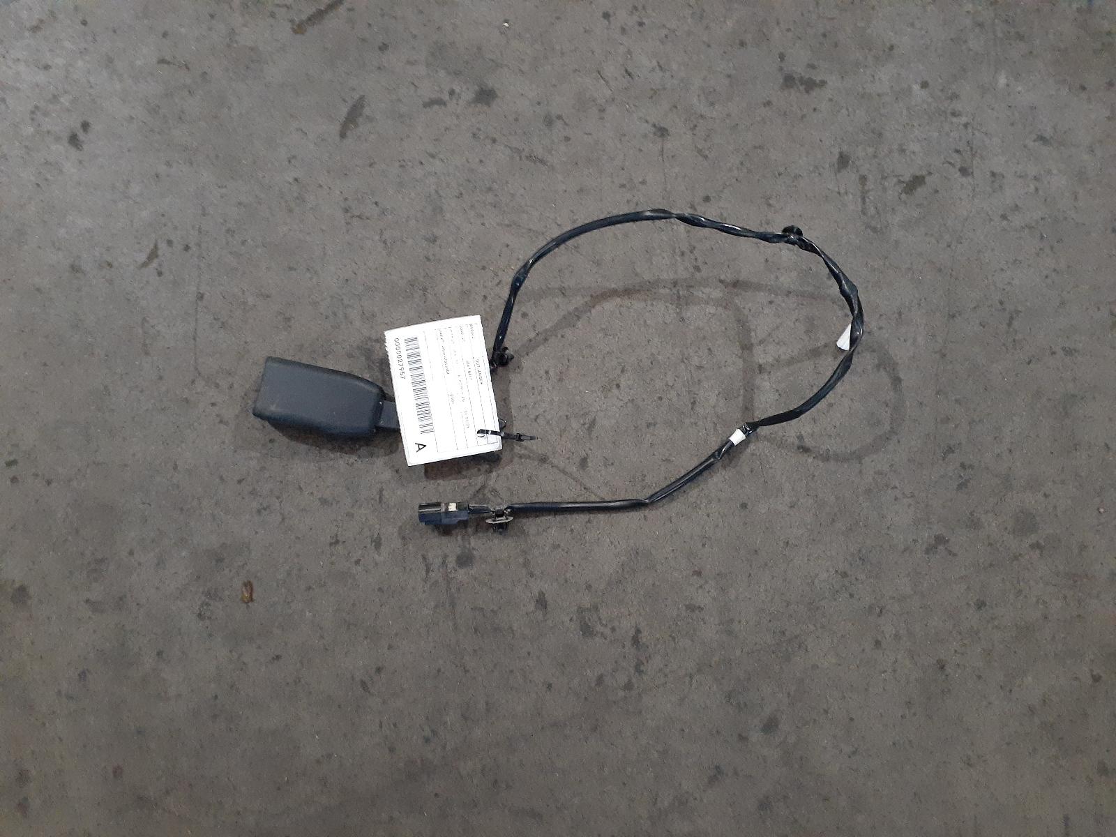 2009 Mitsubishi Outlander Seatbelt/Stalk View Auto part Seatbelt/Stalk Mitsubishi Outlander 2009