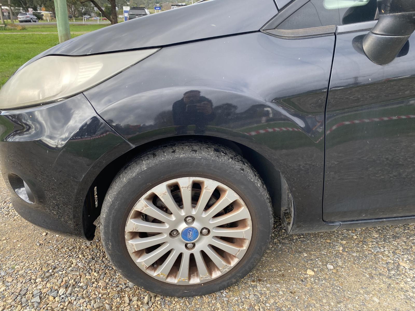 View Auto part High Level Stoplight Ford Fiesta 2013
