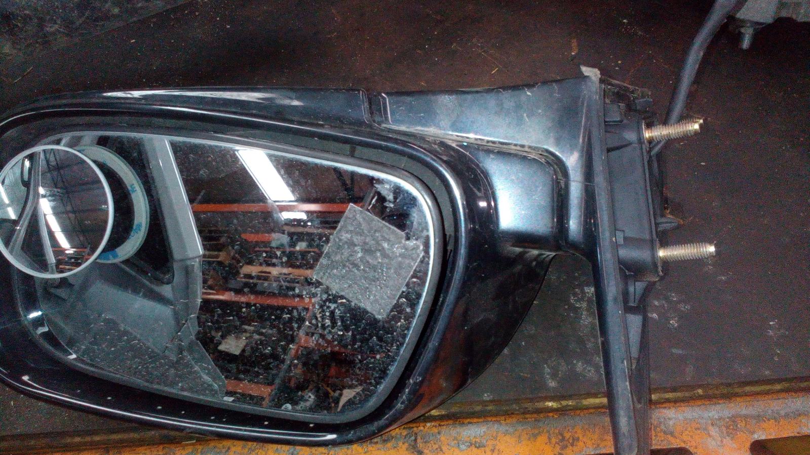 View Auto part Right Door Mirror Toyota Camry 2004