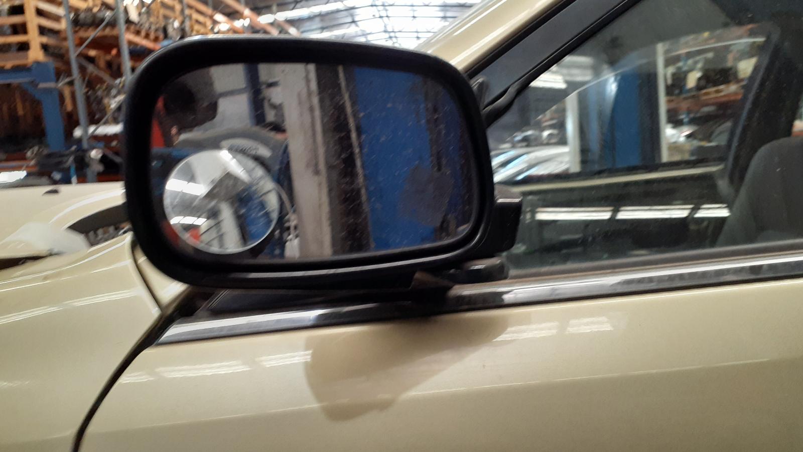 View Auto part Left Door Mirror Toyota Camry 2004