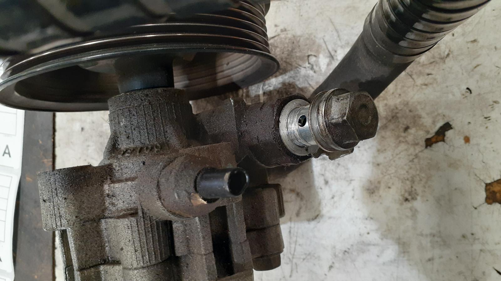 View Auto part Steering Pump Toyota Camry 2004