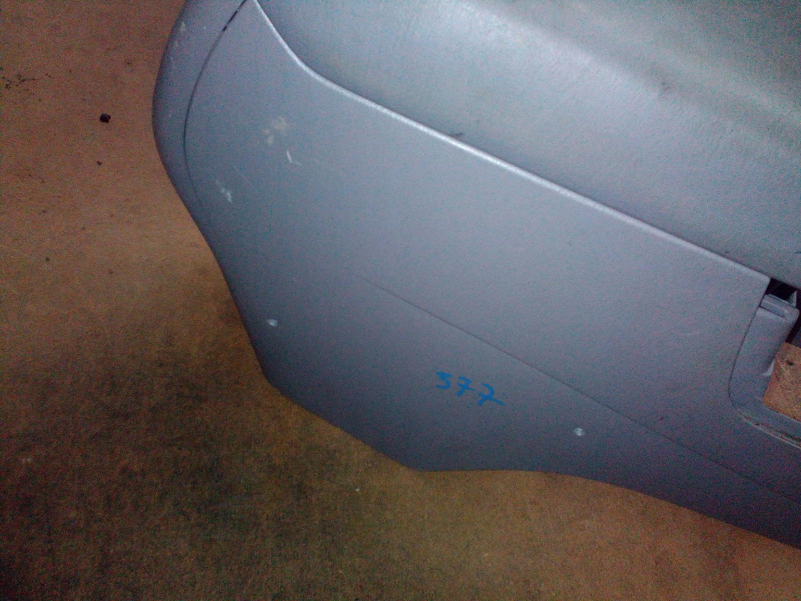 View Auto part Console Toyota Camry 2004