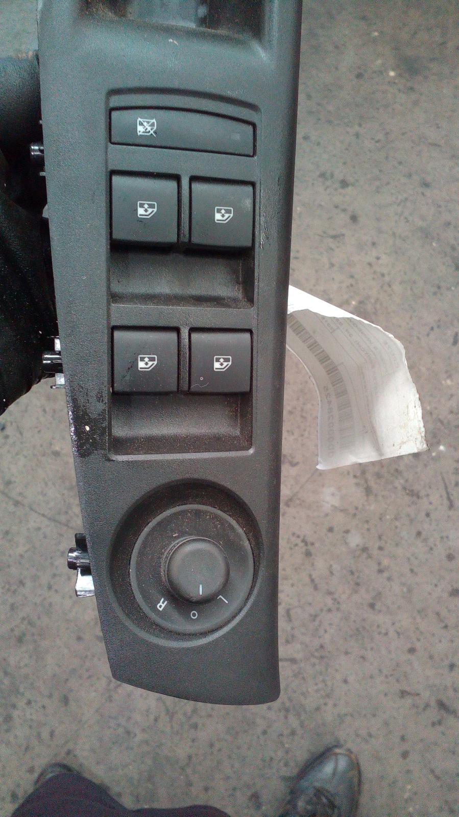 View Auto part Pwr Dr Wind Switch Holden Cruze 2015