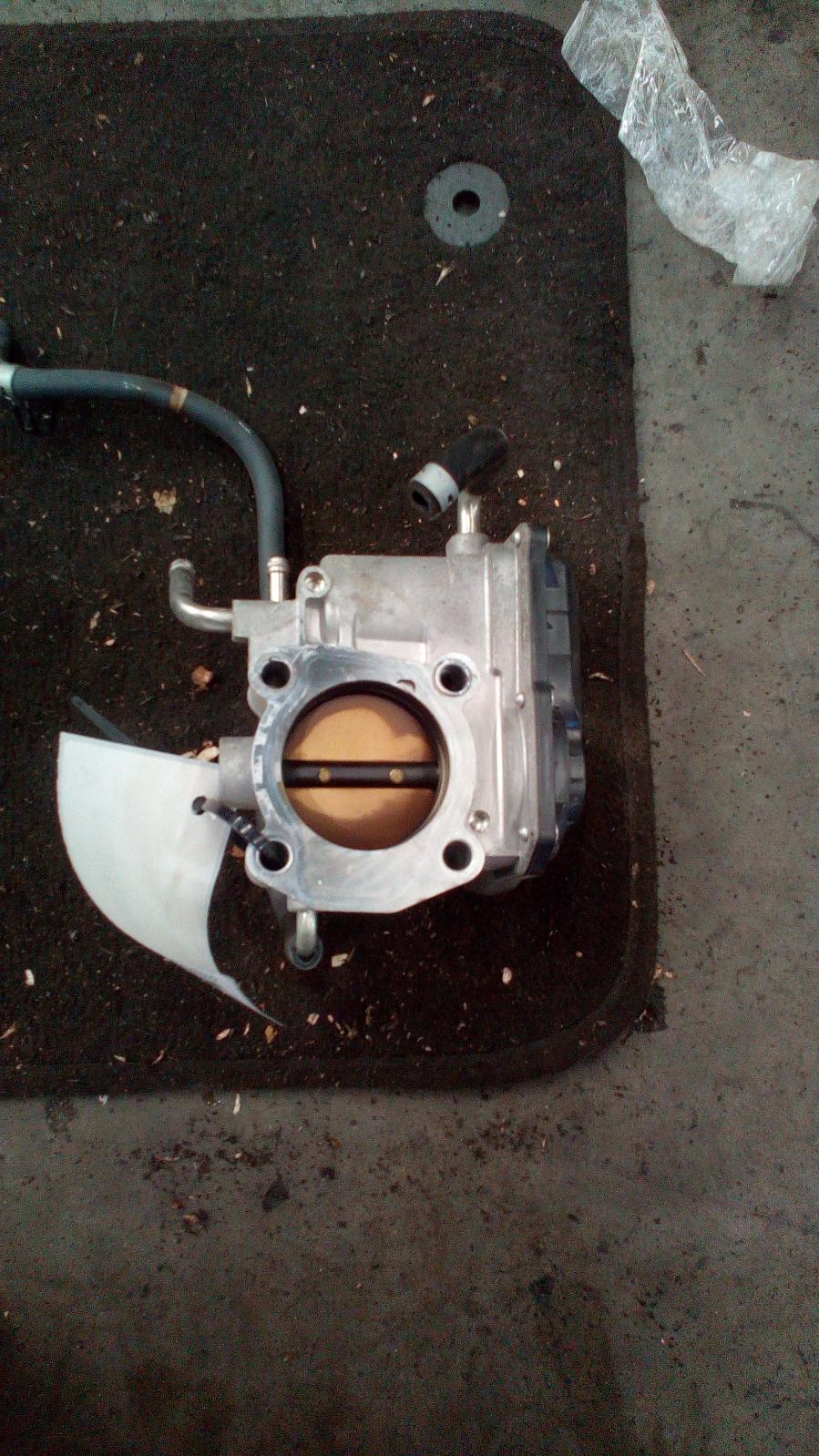 View Auto part Throttle Body Toyota Camry 2006