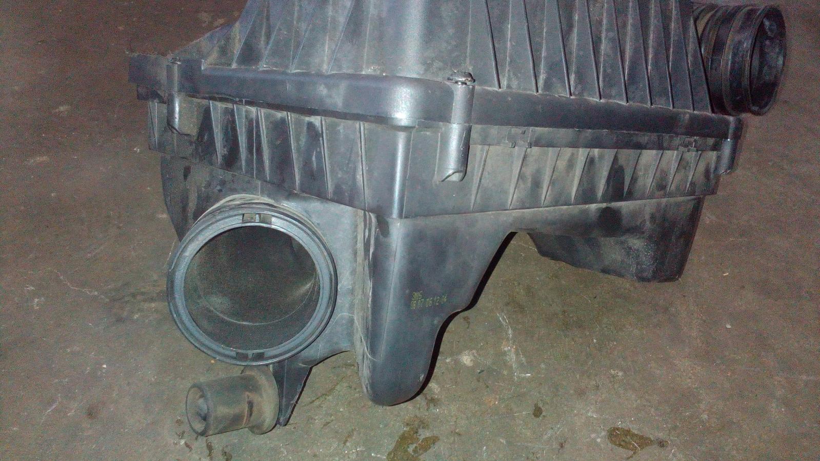 2007 Holden Astra Air Cleaner/Box View Auto part Air Cleaner/Box Holden Astra 2007