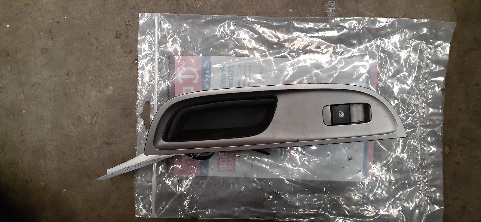 View Auto part Pwr Dr Wind Switch Holden Commodore 2014