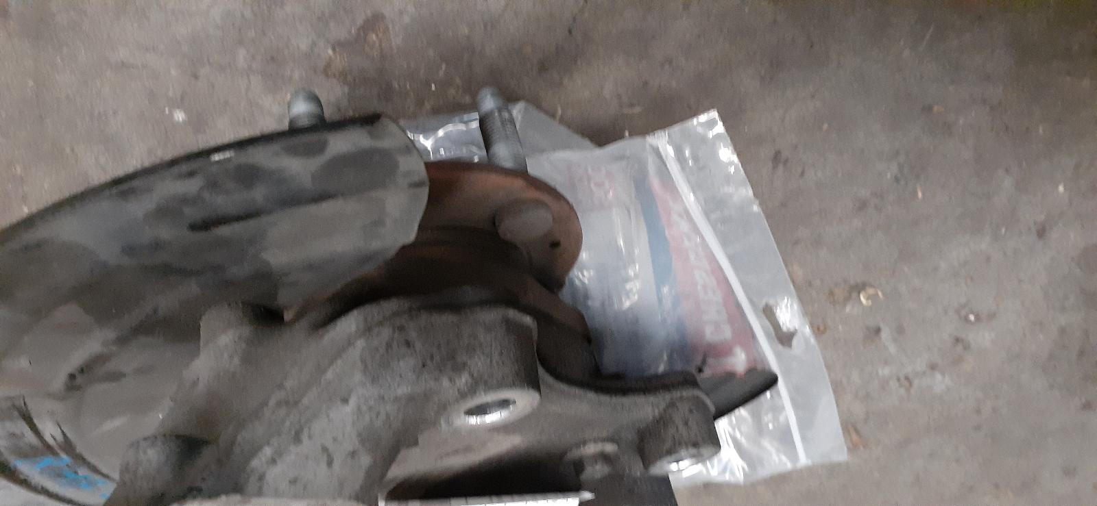 View Auto part Right Front Hub Assembly Holden Commodore 2014