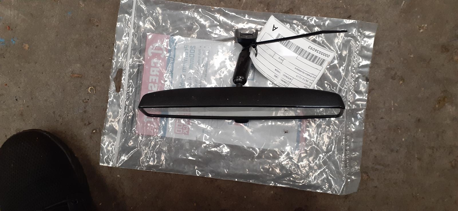 View Auto part Interior Mirror Holden Commodore 2014