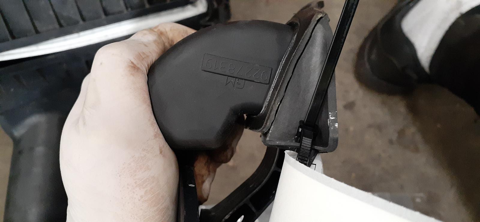 View Auto part Fuel Door / Filler Holden Commodore 2014