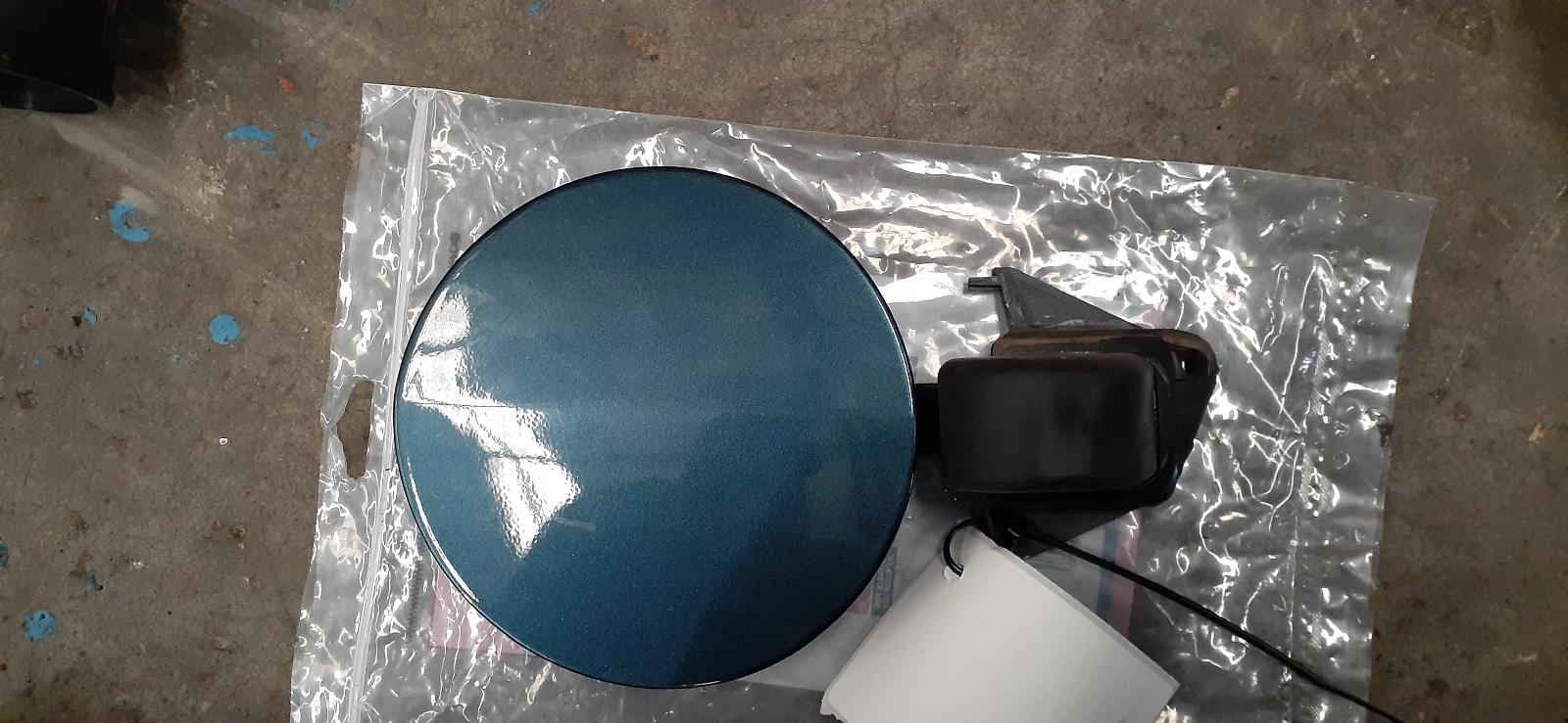 View Auto part Fuel Door / Filler Holden Commodore 2014