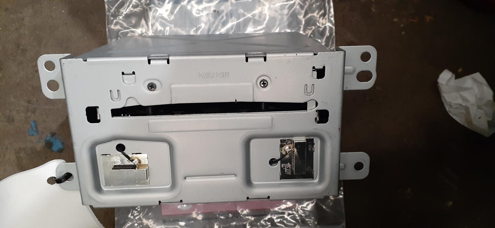 View Auto part Radio/Cd/Dvd/Sat/Tv Holden Commodore 2014