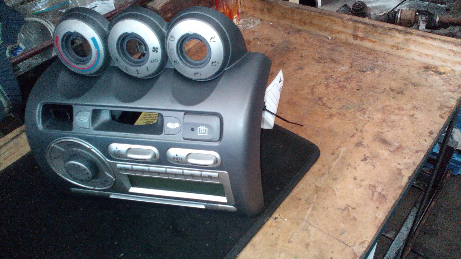 View Auto part Radio/Cd/Dvd/Sat/Tv Honda Jazz 2007