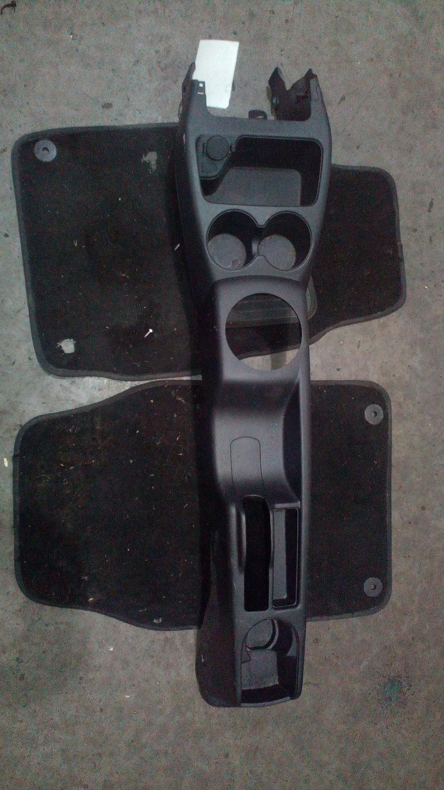 View Auto part Console Honda Jazz 2007