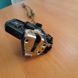 View Auto part Door/Boot/Gate Lock Toyota Camry 2006