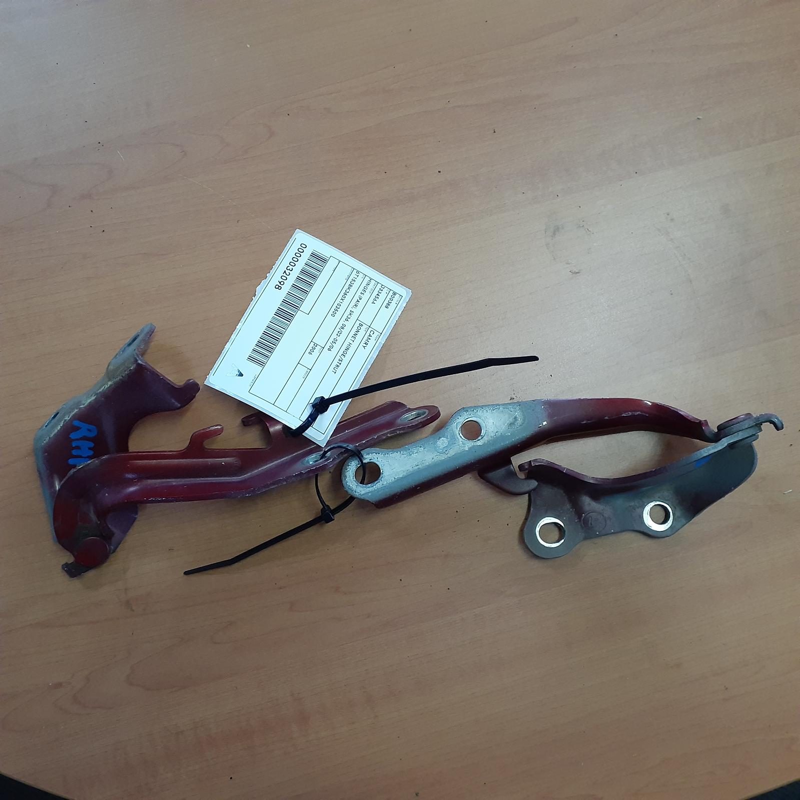View Auto part Bonnet Hinge/Strut Toyota Camry 2006