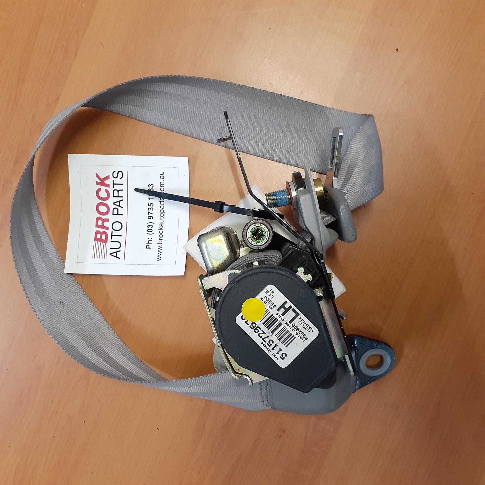 View Auto part Seatbelt/Stalk Toyota Camry 2004