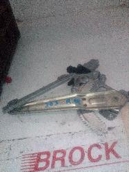 View Auto part Right Rear Wnd Reg/Motor Mitsubishi Outlander 2009