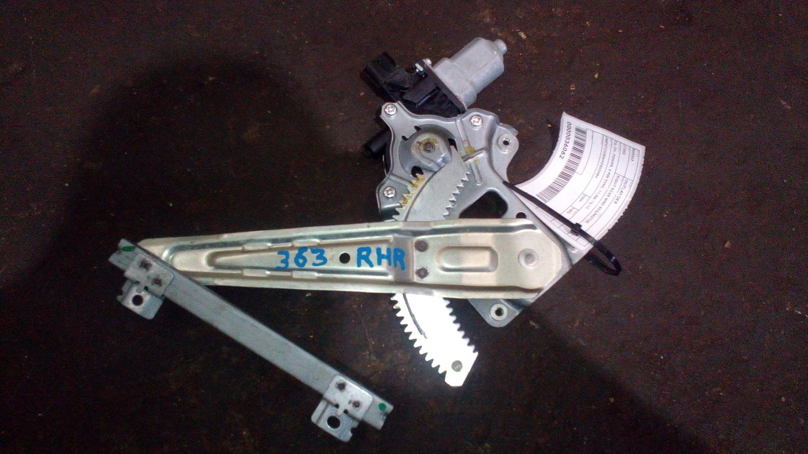 View Auto part Right Rear Wnd Reg/Motor Mitsubishi Outlander 2009