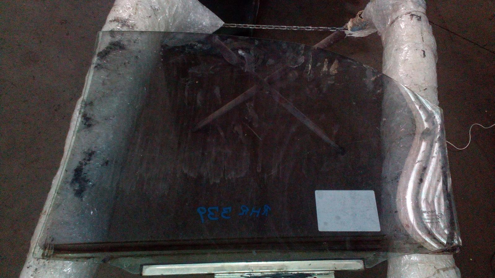 View Auto part Right Rear Side Glass Toyota Camry 2005