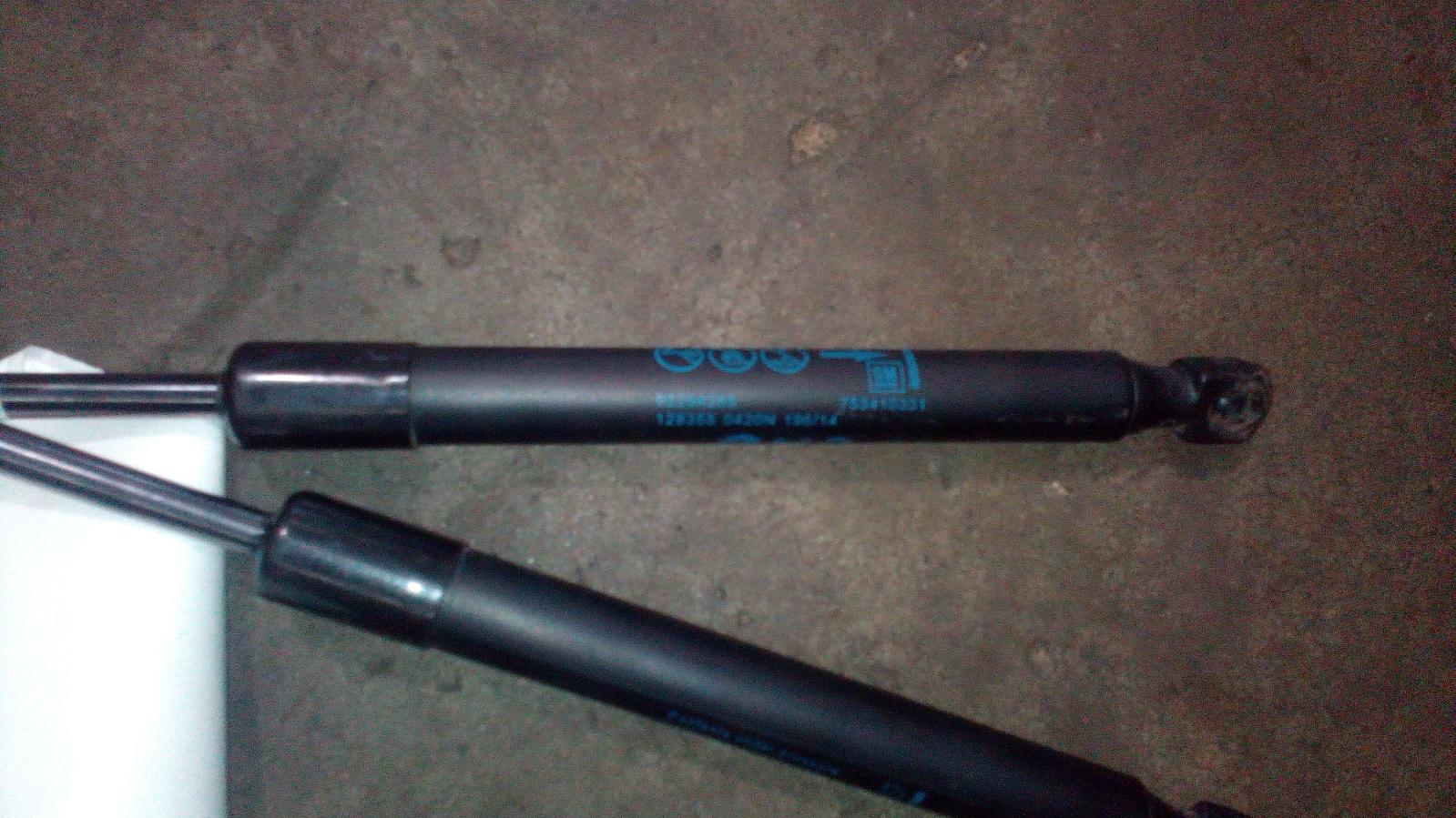View Auto part Hatch Strut Holden Commodore 2014
