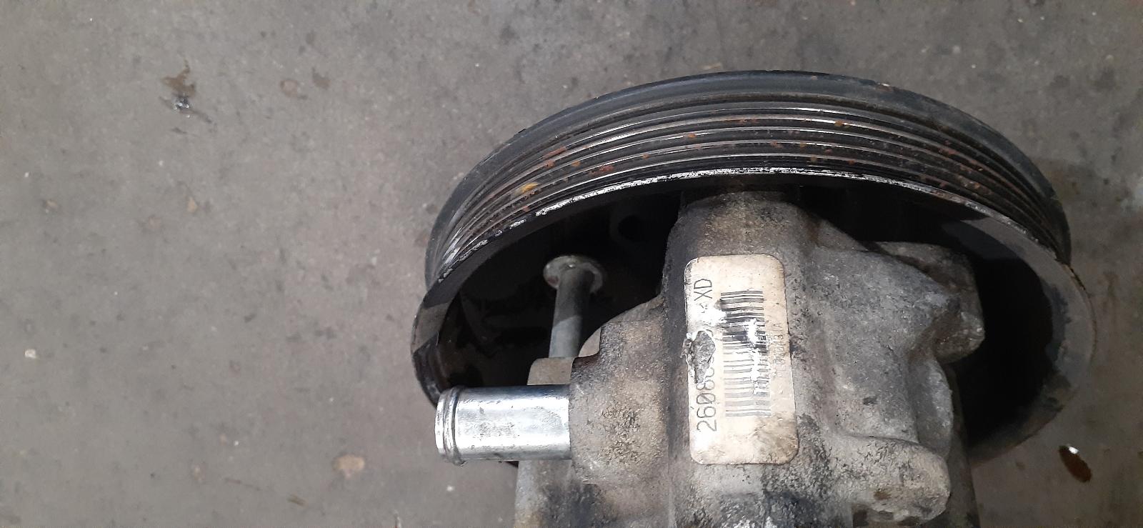 View Auto part Steering Pump Holden Commodore 2001
