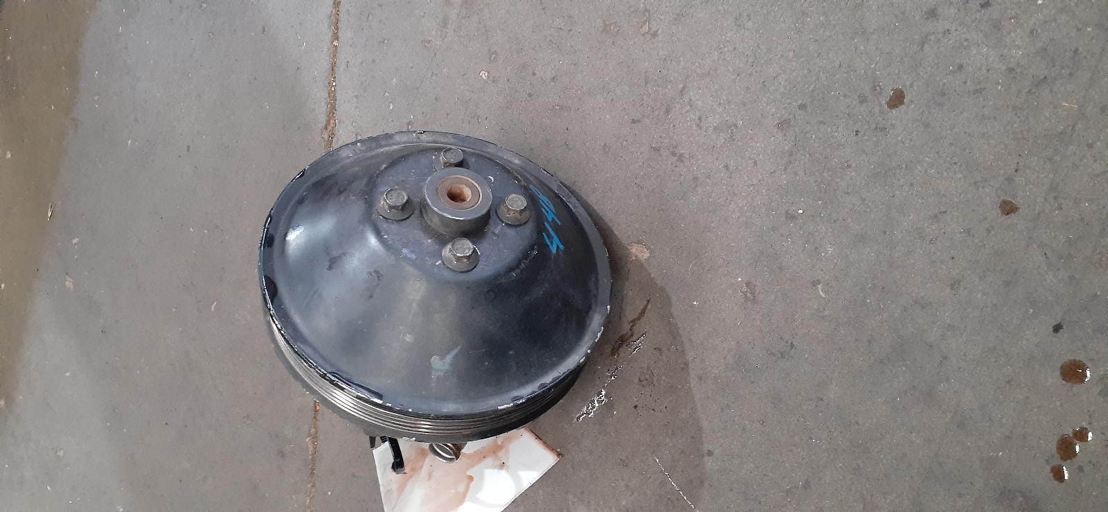 View Auto part Steering Pump Holden Commodore 2001