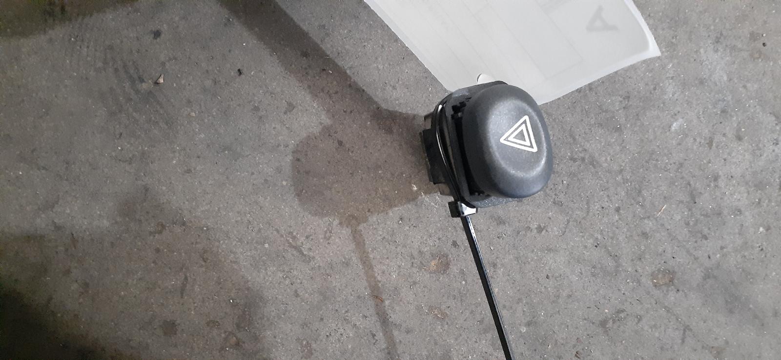 View Auto part Flasher/Hazard Relay Holden Commodore 2001