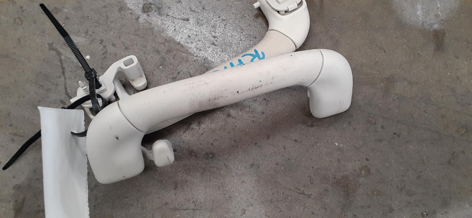 View Auto part Misc Holden Commodore 2001