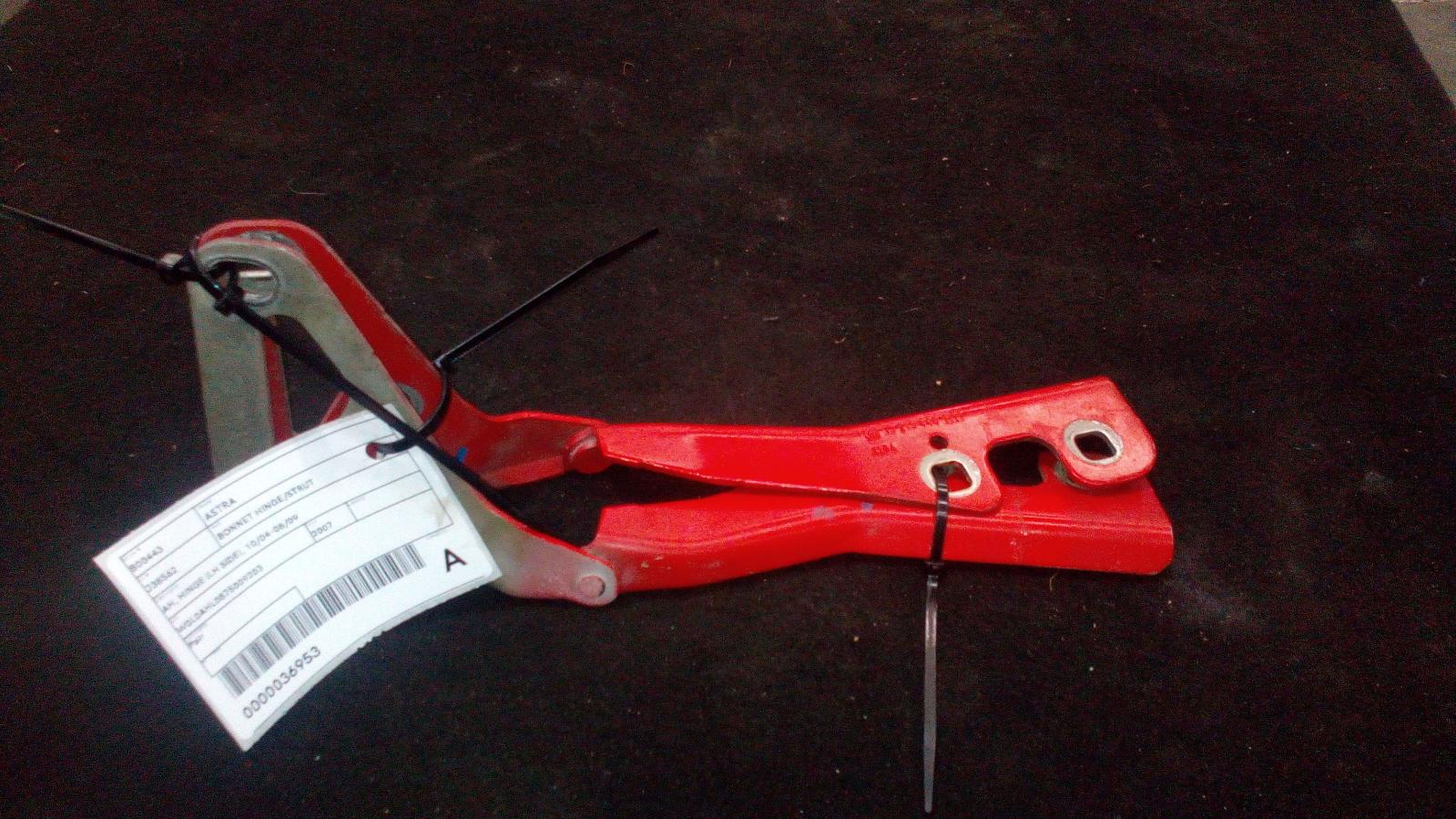 View Auto part Bonnet Hinge/Strut Holden Astra 2007