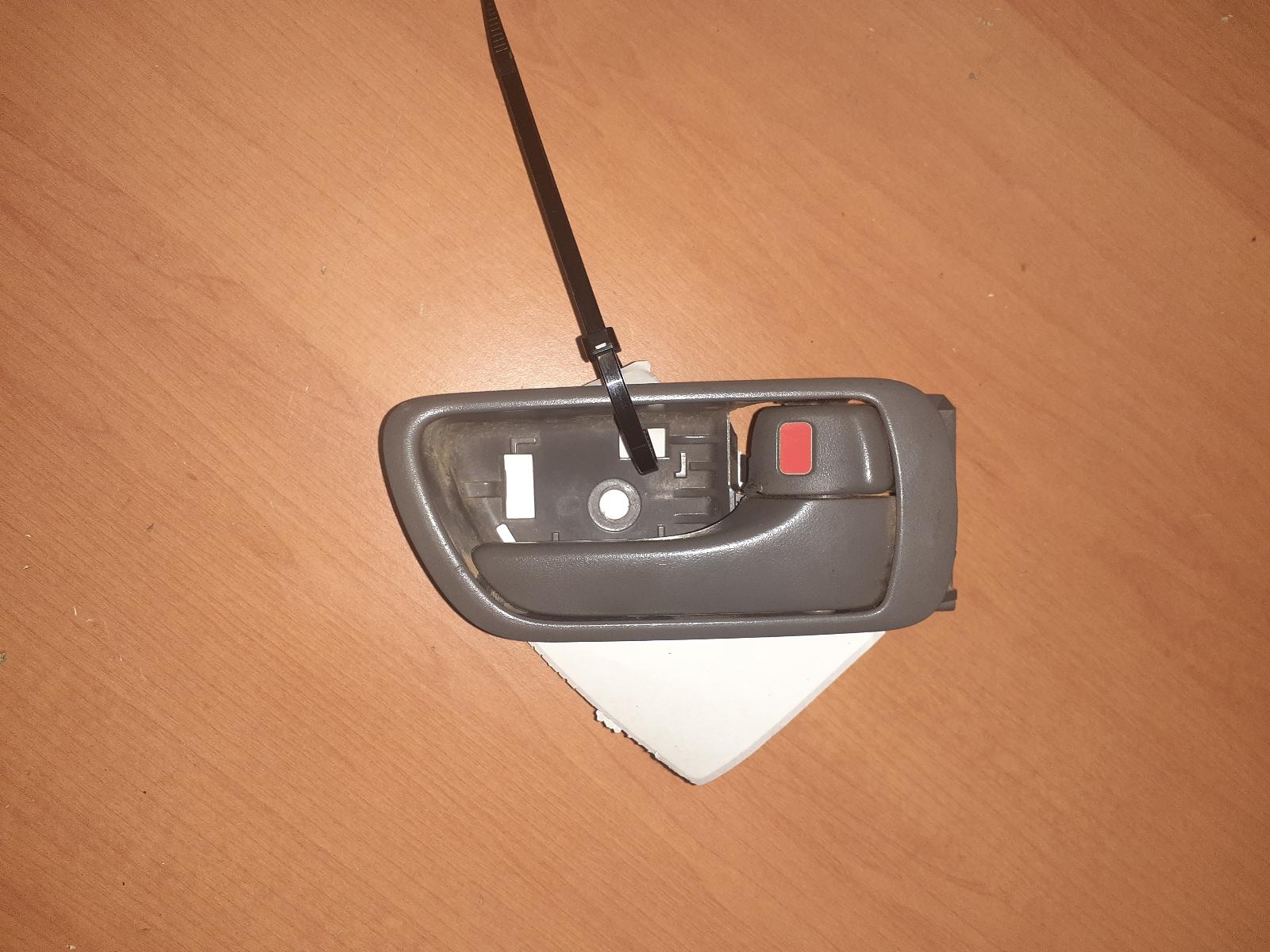 View Auto part Door Handle Toyota Camry 2006