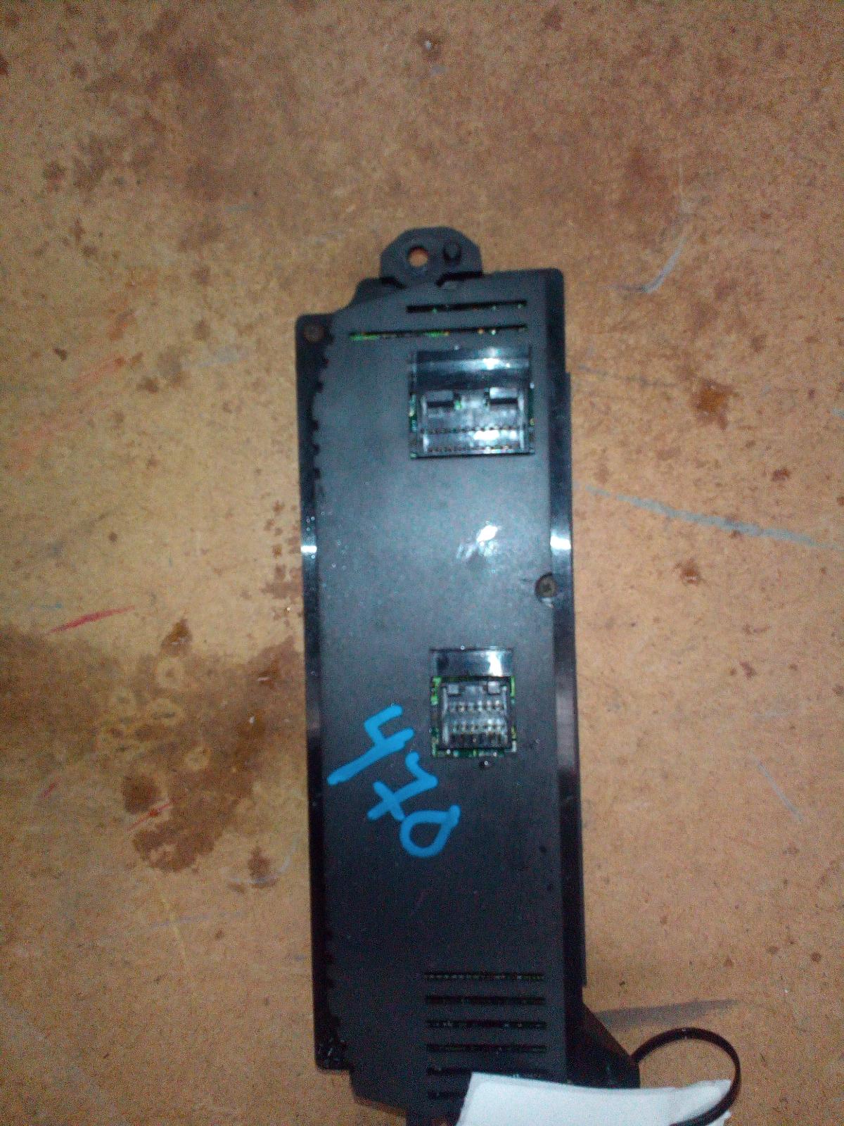 View Auto part Heater/Ac Controls Holden Commodore 2002