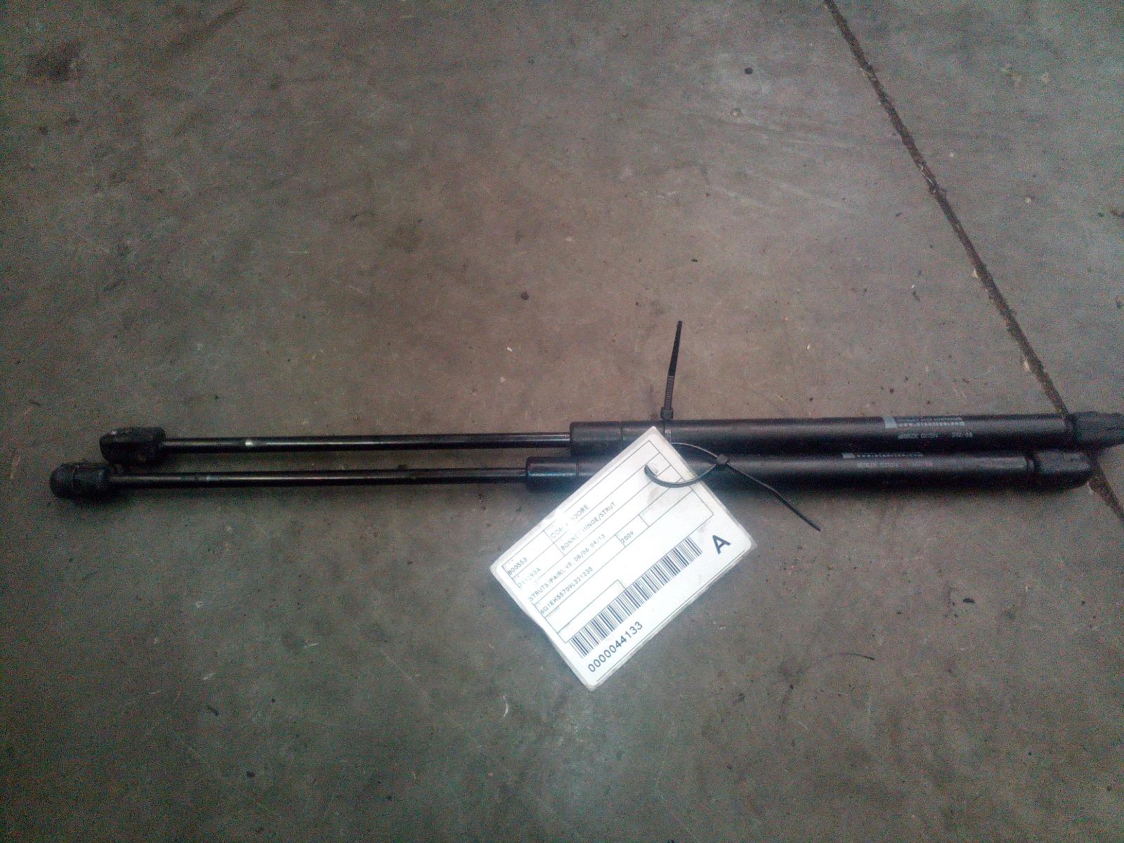 View Auto part Bonnet Hinge/Strut Holden Commodore 2009